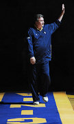 HUGGS-WALKS