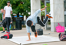 breakdance_220x150_1