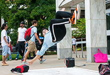 breakdance_220x150_2